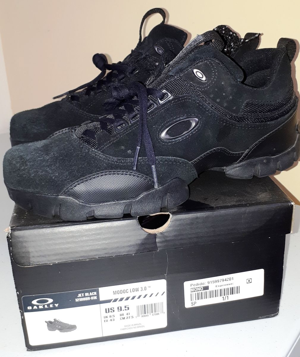 tenis oakley modoc low preto