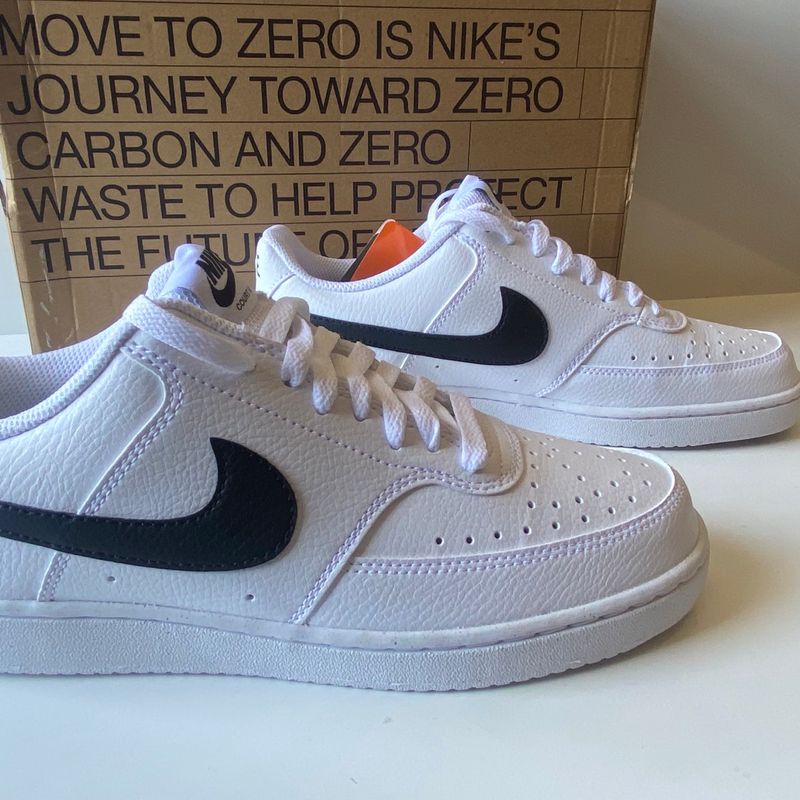 Nike branco best sale de couro