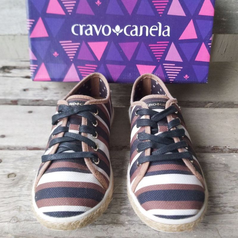 Tenis cravo e store canela preto feminino