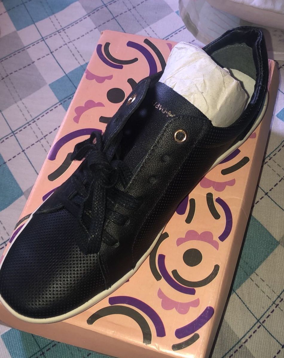 tenis cravo e canela em promoção