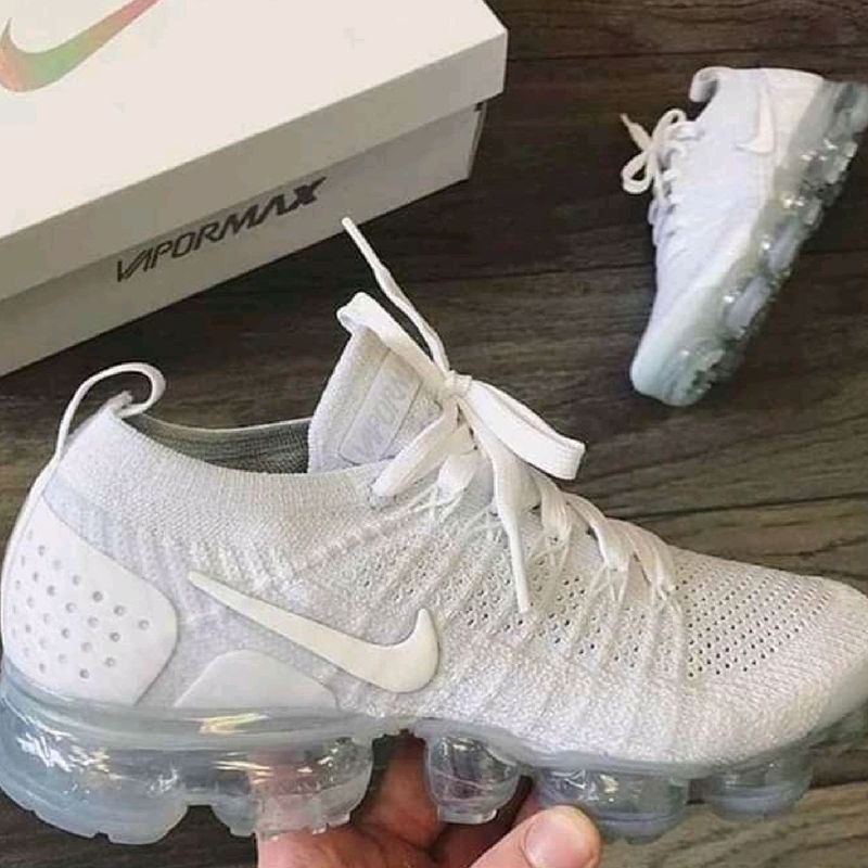 Oferta vapormax hot sale