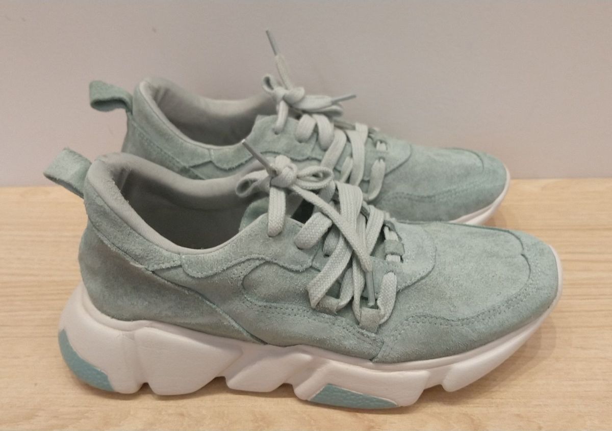 tenis branco via mia