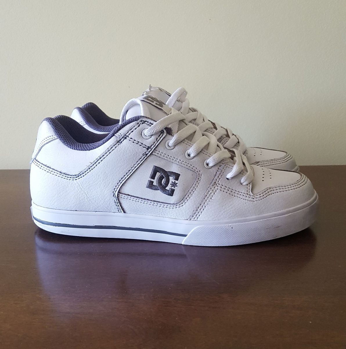tenis dc branco