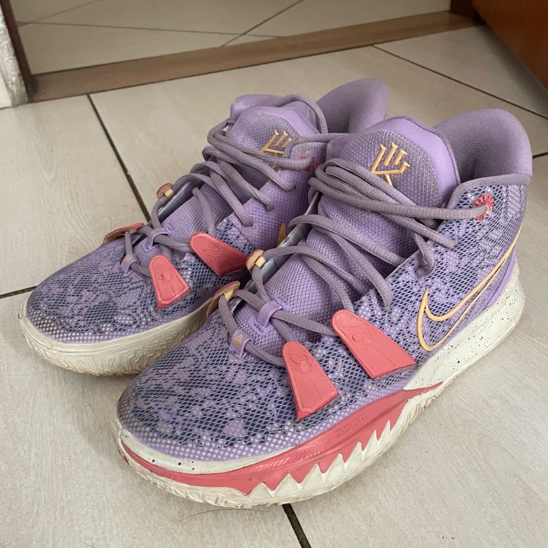 Tênis Nike Kyrie Rosas Tenis Nike Kyrie Irving Tenis Nike Kyrie
