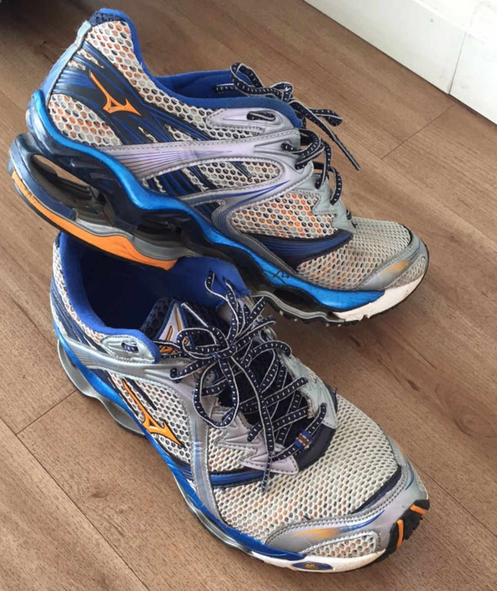 tenis mizuno 1000 reais