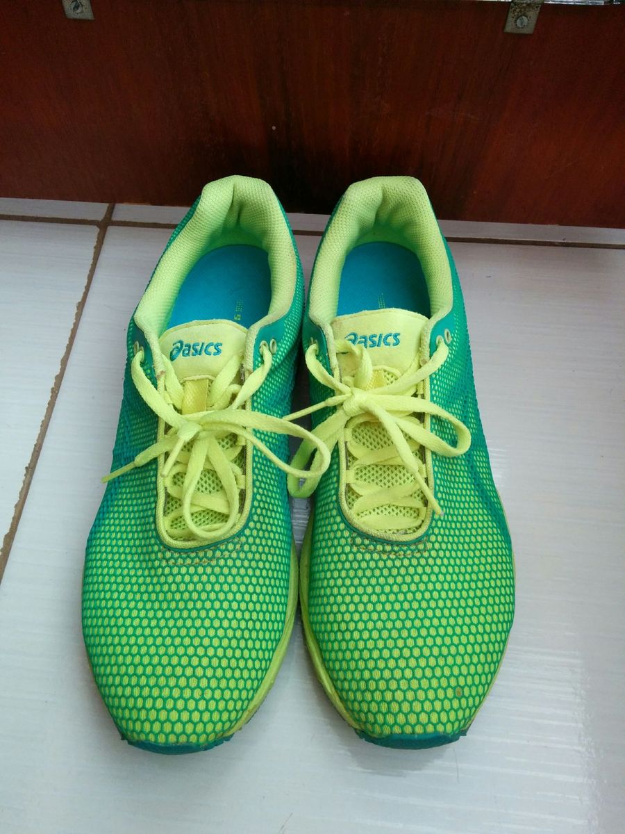 tenis asics verde fluorescente