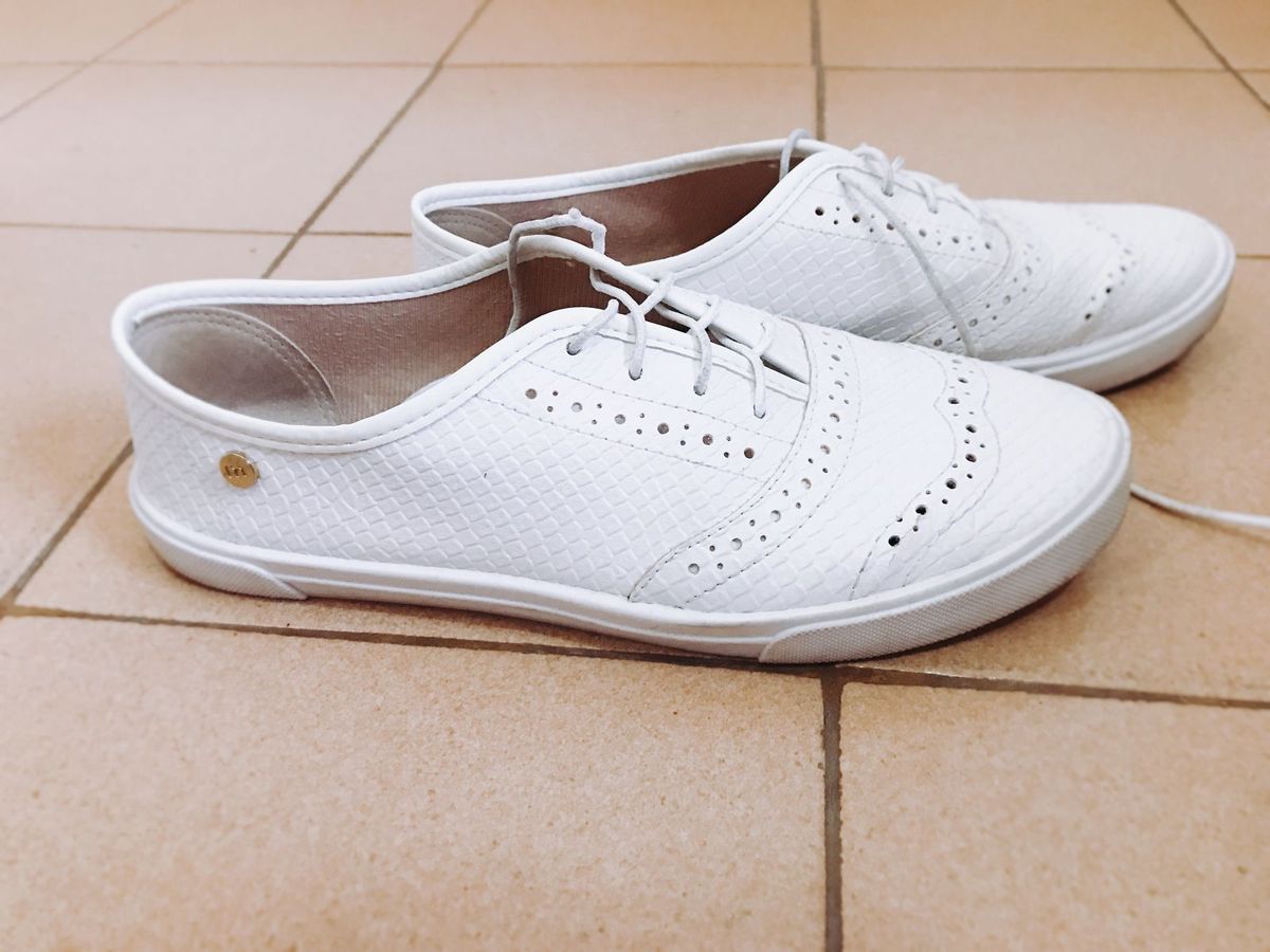 tenis moleca furadinho