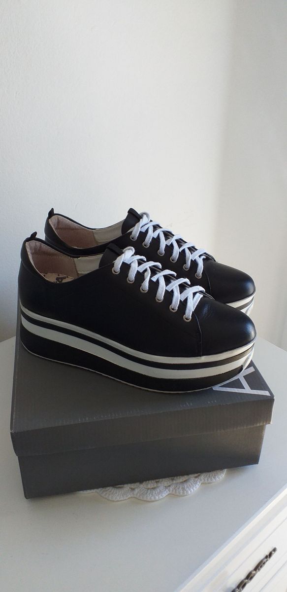 tenis flatform branco arezzo