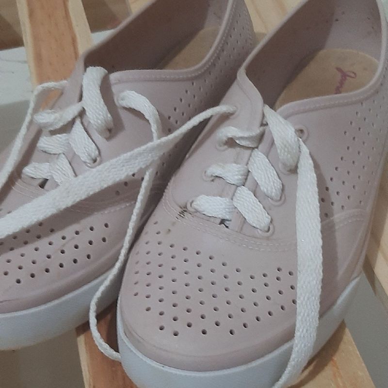 Tenis de deals plastico feminino