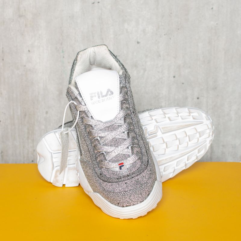 Fila disruptor hot sale silver glitter