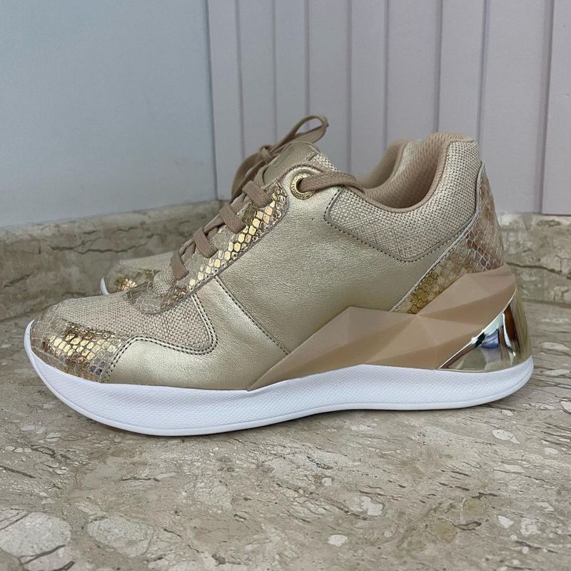 Tenis dourado luz da hot sale lua