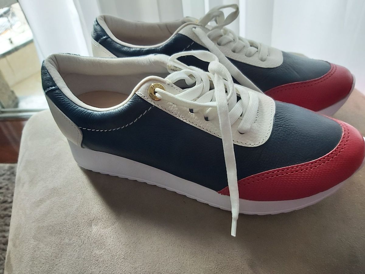 tenis vermelho jorge bischoff