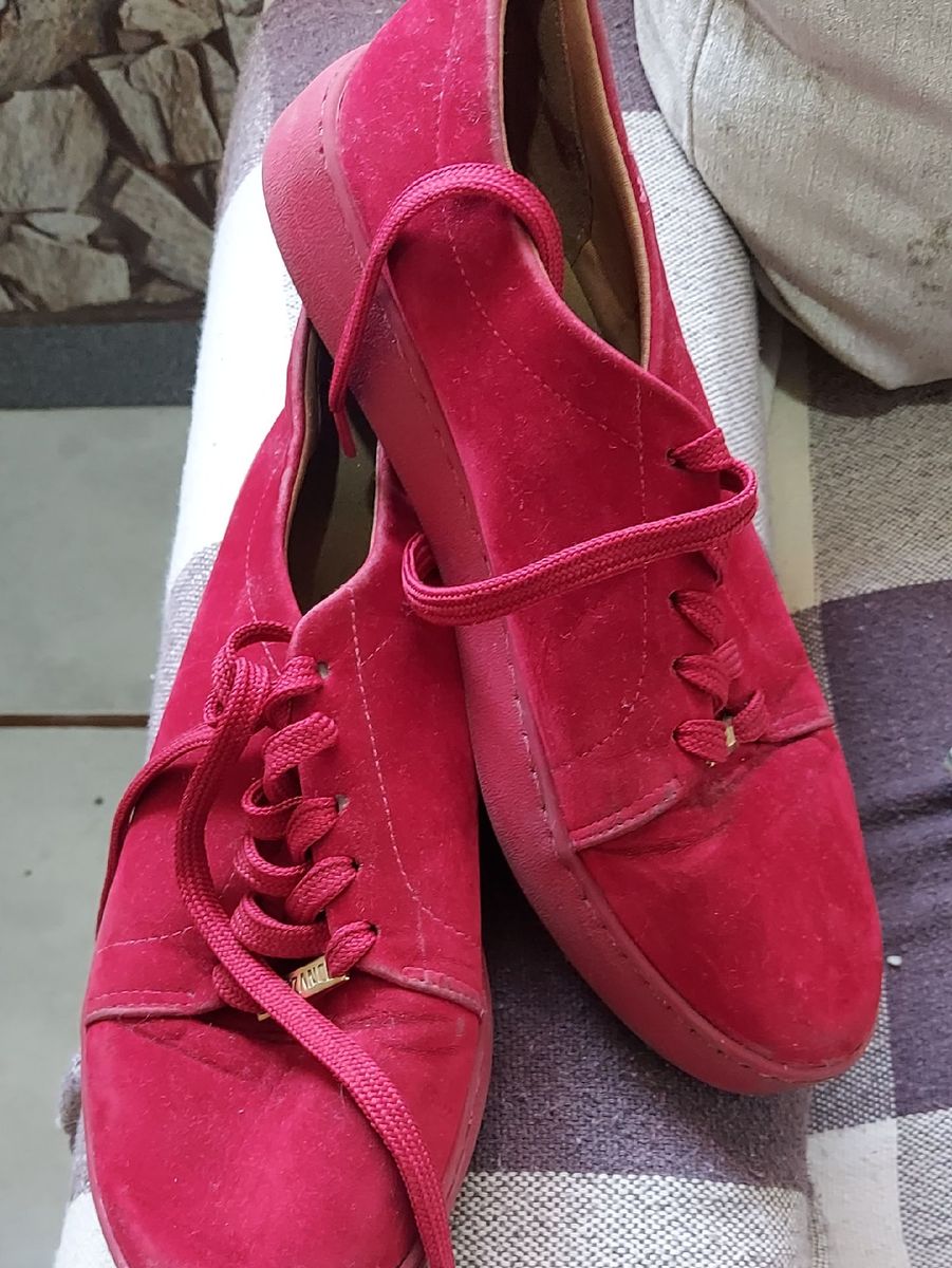 Tenis vizzano veludo sales vermelho