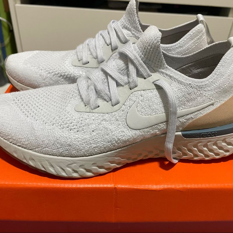 Nike react flyknit store white