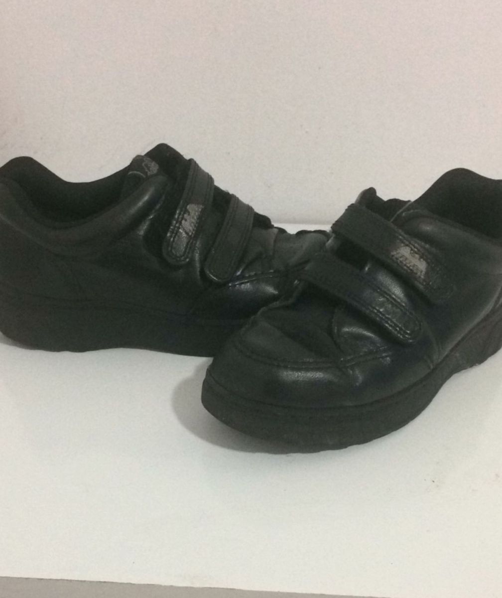 calçado escolar infantil