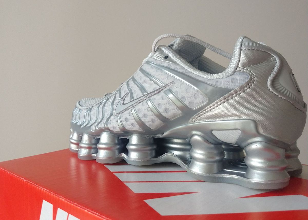 tenis de mola para pular