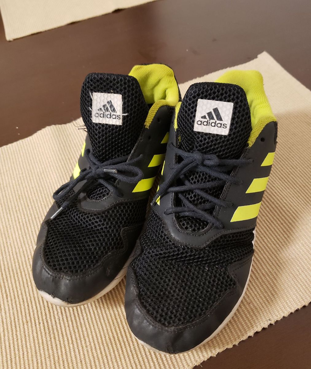 tenis adidas infantil 34