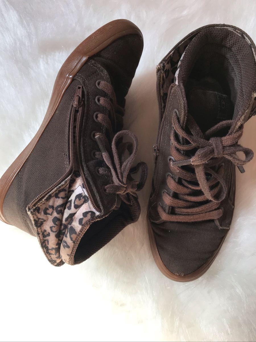 botinha estilo tenis