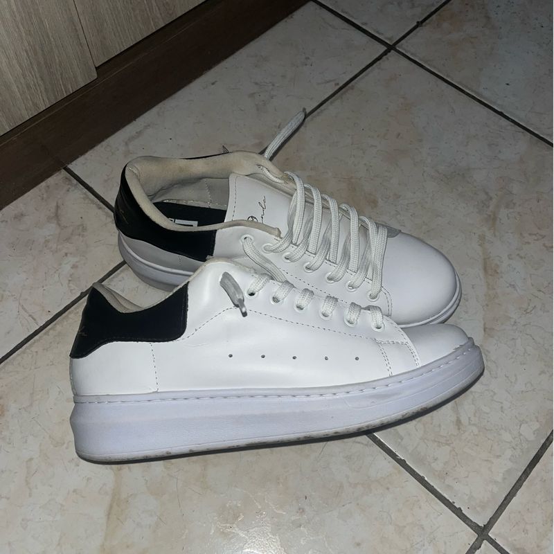 Tenis branco tamanho store 40