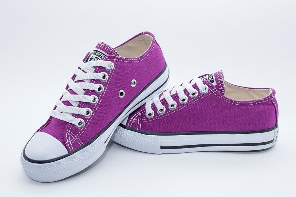 all star roxo feminino