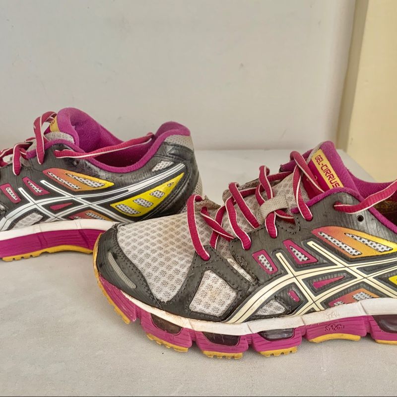 Tenis asics feminino store 33