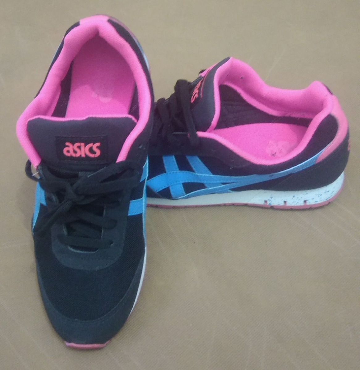 asics rosa e preto