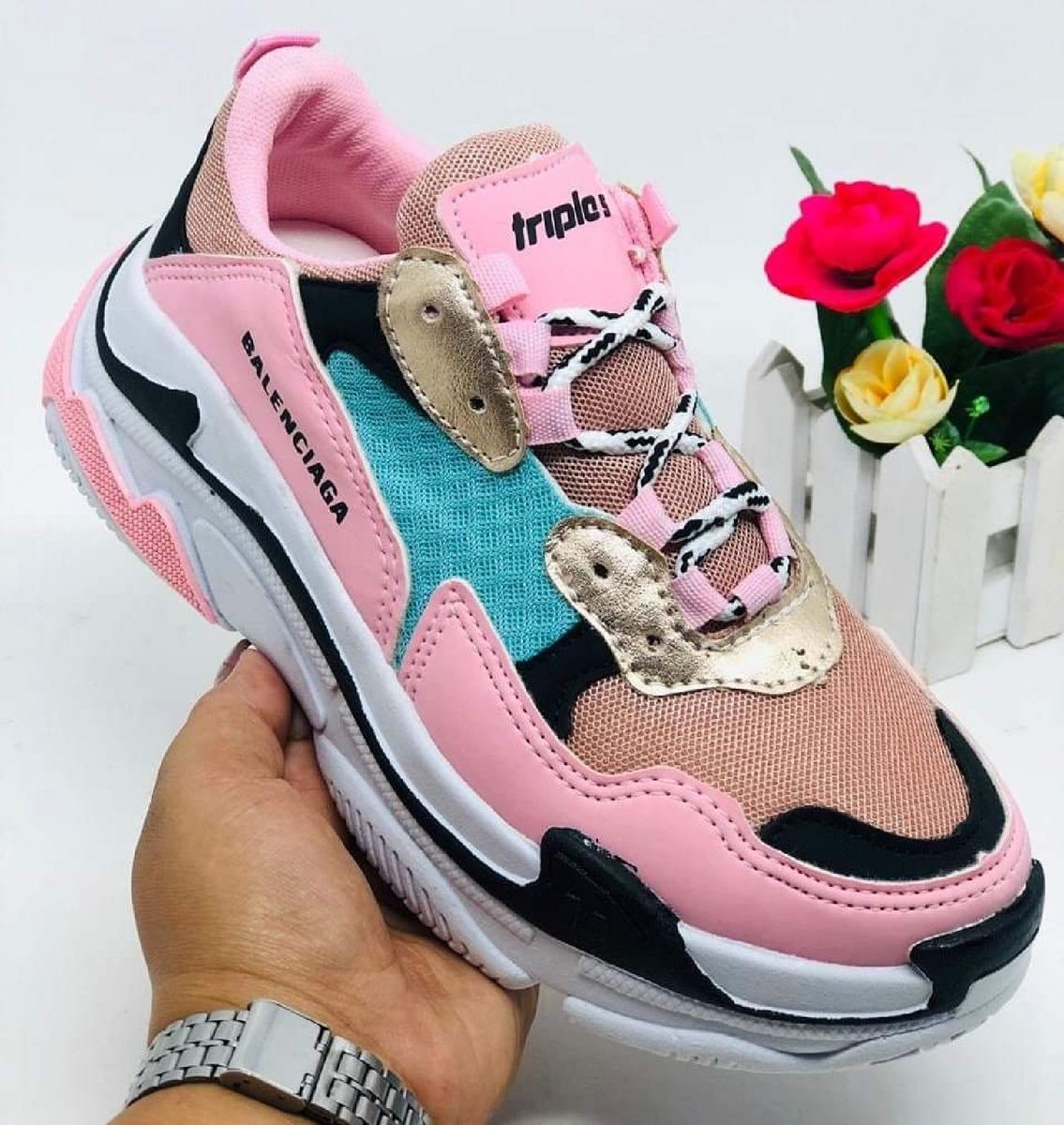 tenis balenciaga triple s rosa