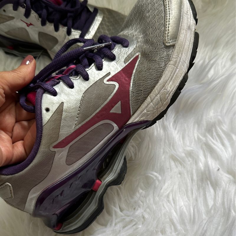 Mizuno feminino com store amortecedor