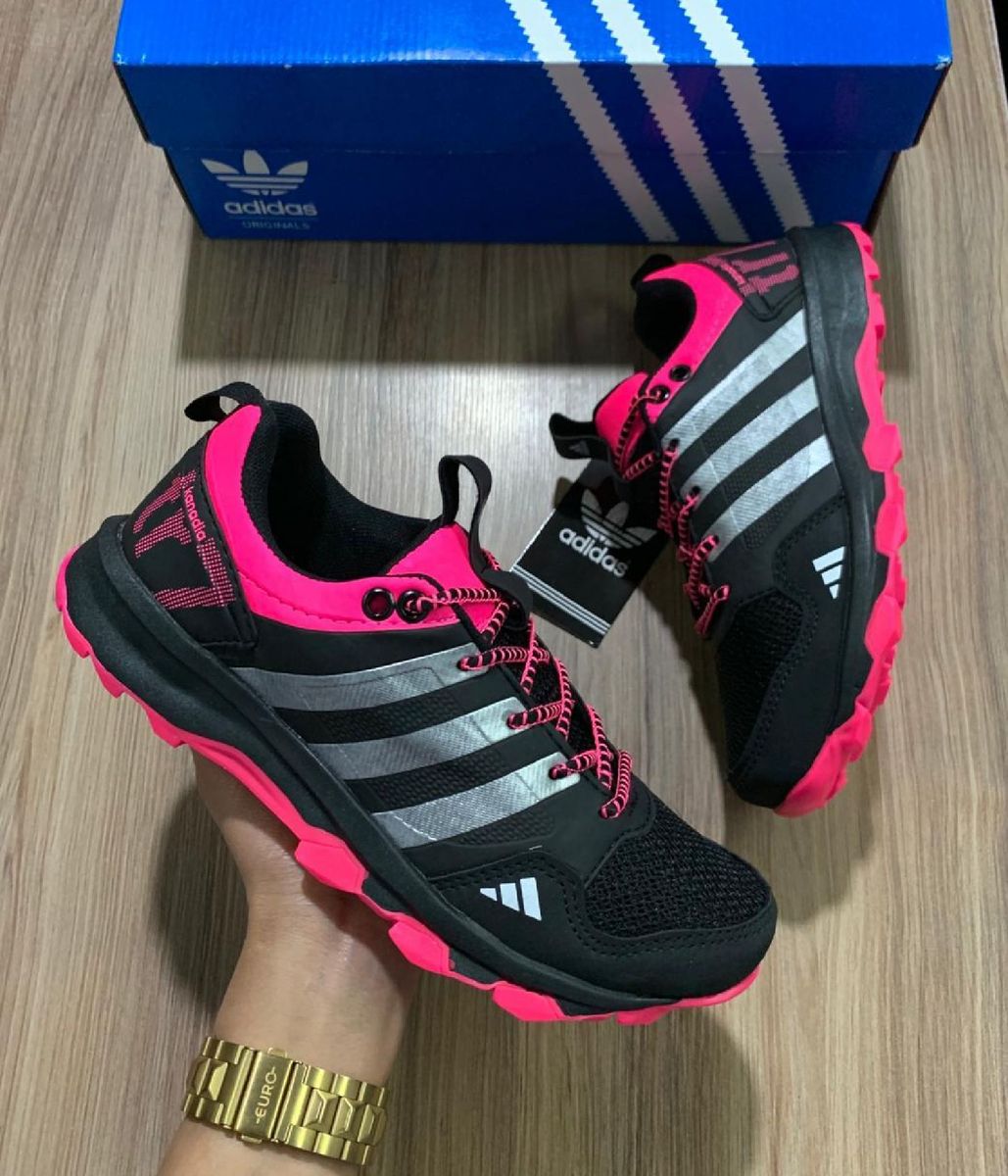 tenis feminino adidas academia