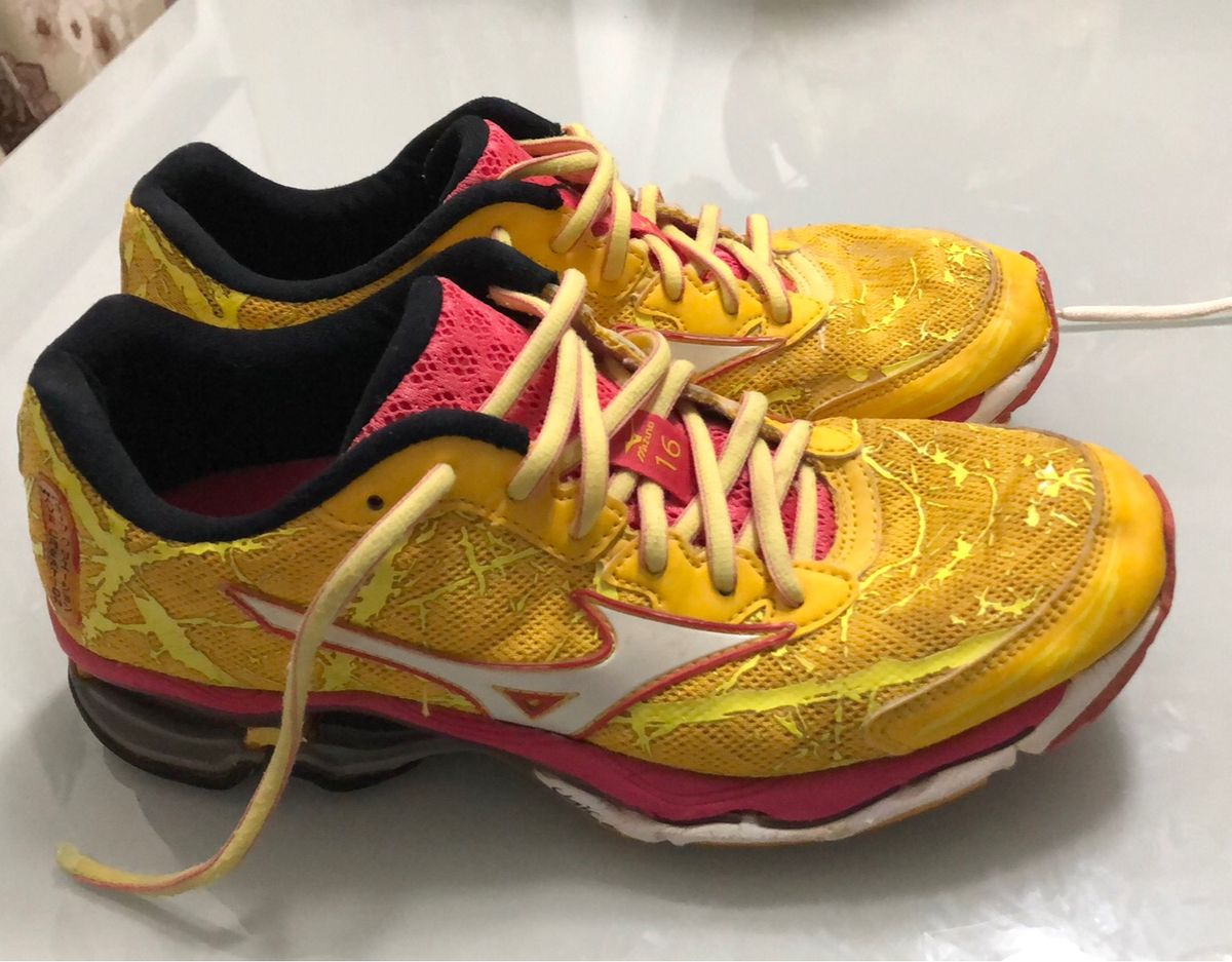 Mizuno wave deals creation 16 yellow