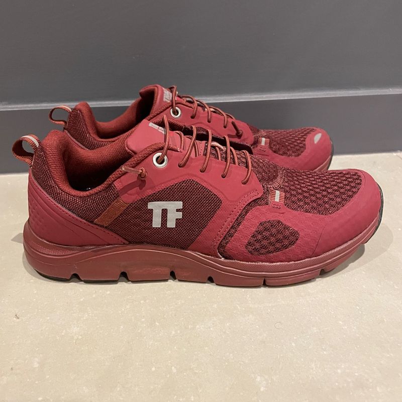 Tenis track hot sale field vermelho