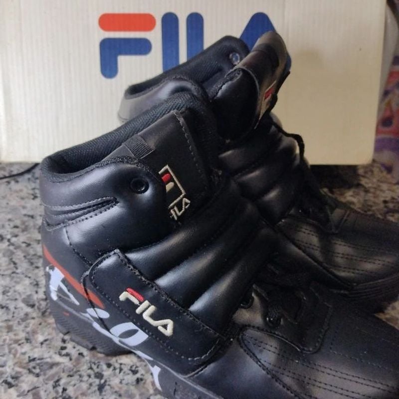 Tenis fila botinha store preto