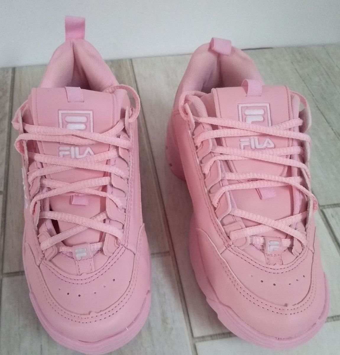tenis fila para caminhada feminino