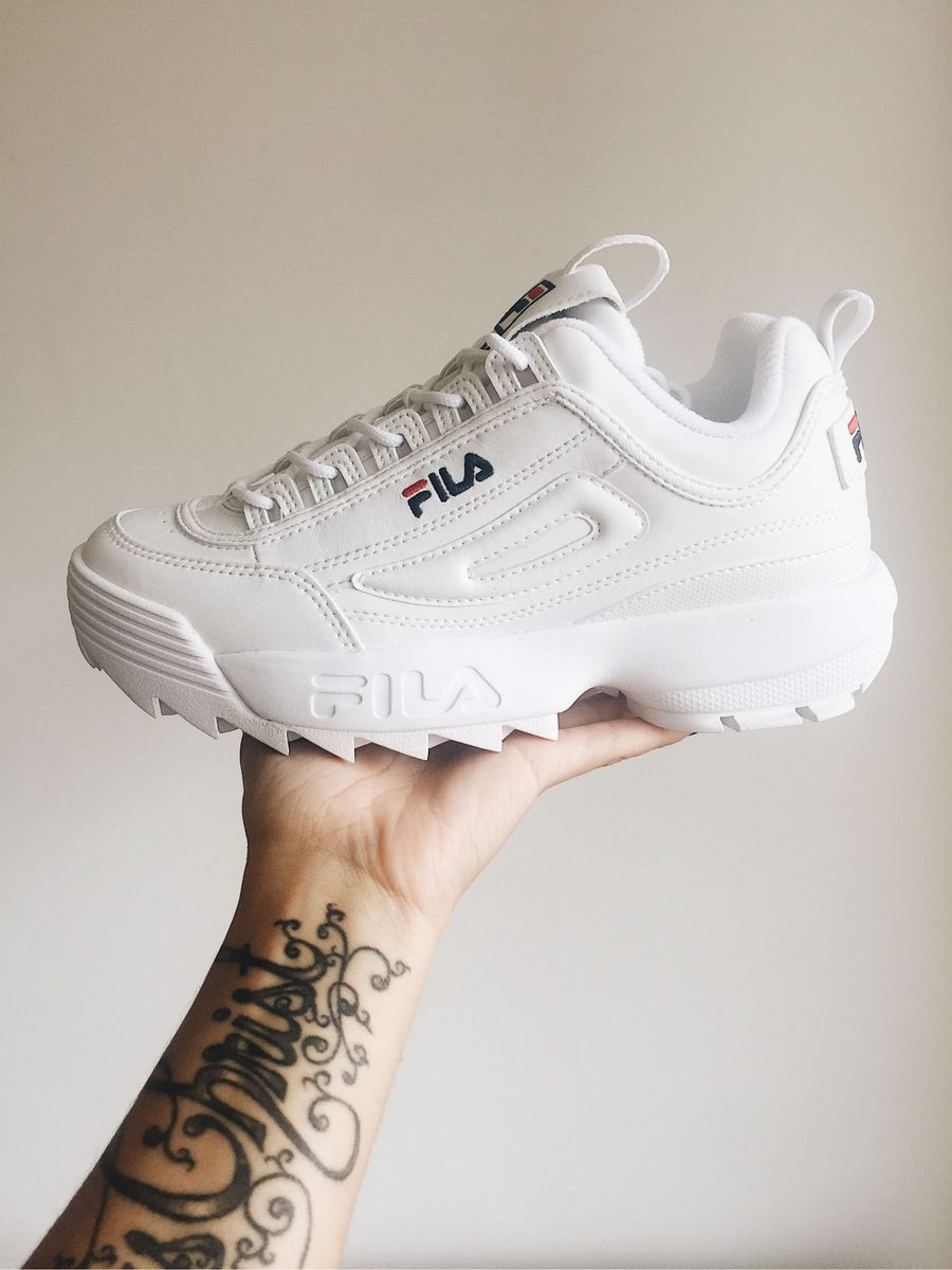 tenis fila tem forma pequena