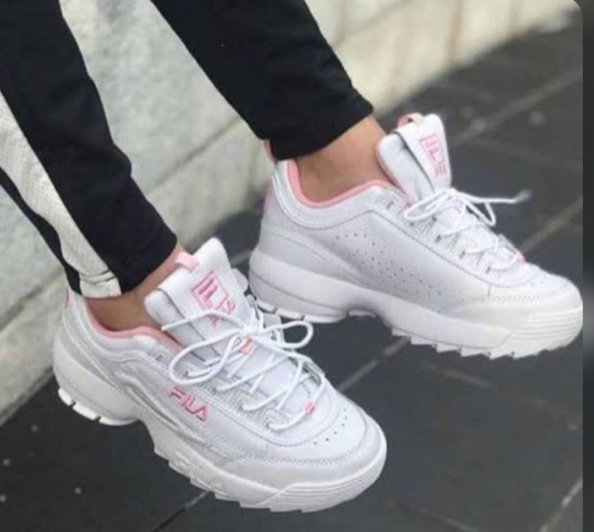 tênis fila disruptor branco rosa feminino