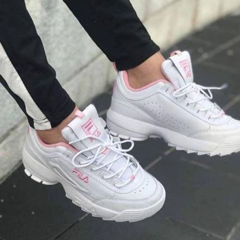 Tênis fila disruptor branco feminino sale bordado rosa