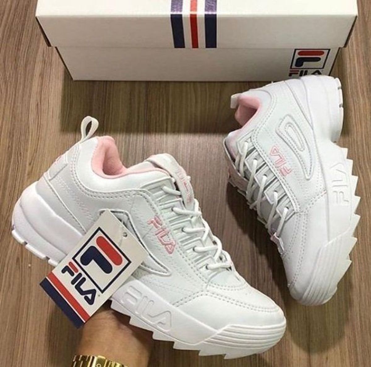 tenis fila branco e rosa original