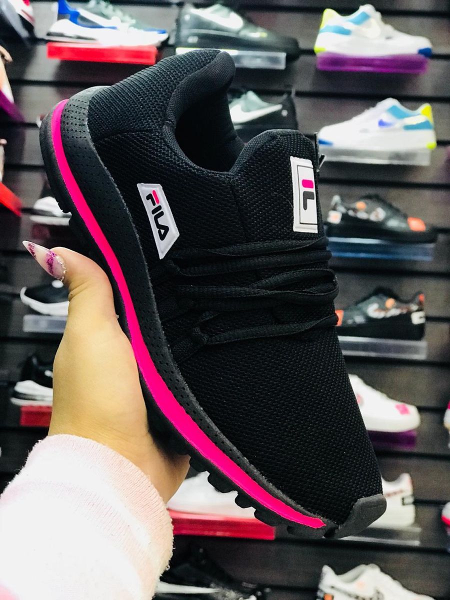 fila feminino preto