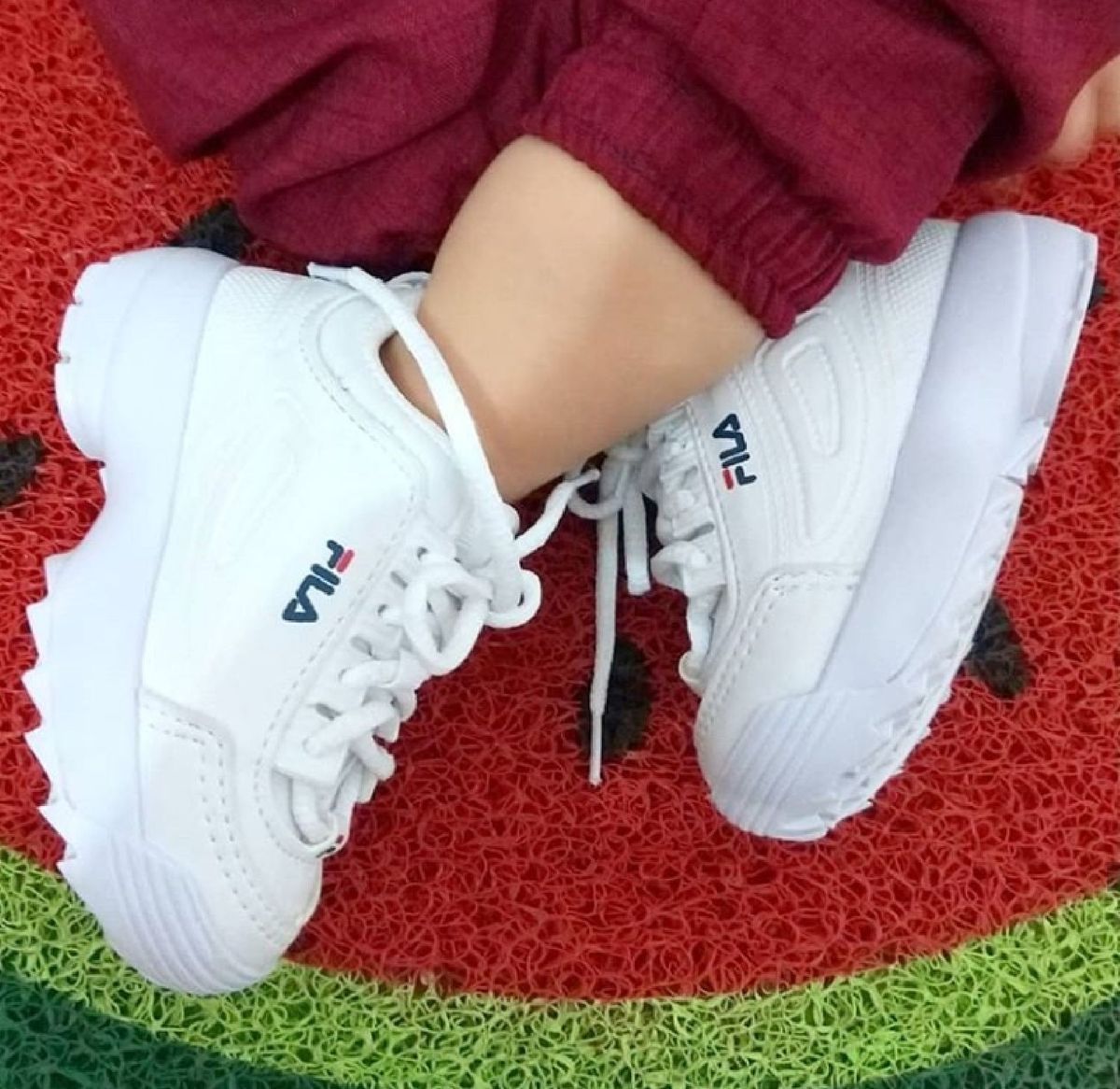 tenis fila infantil vermelho