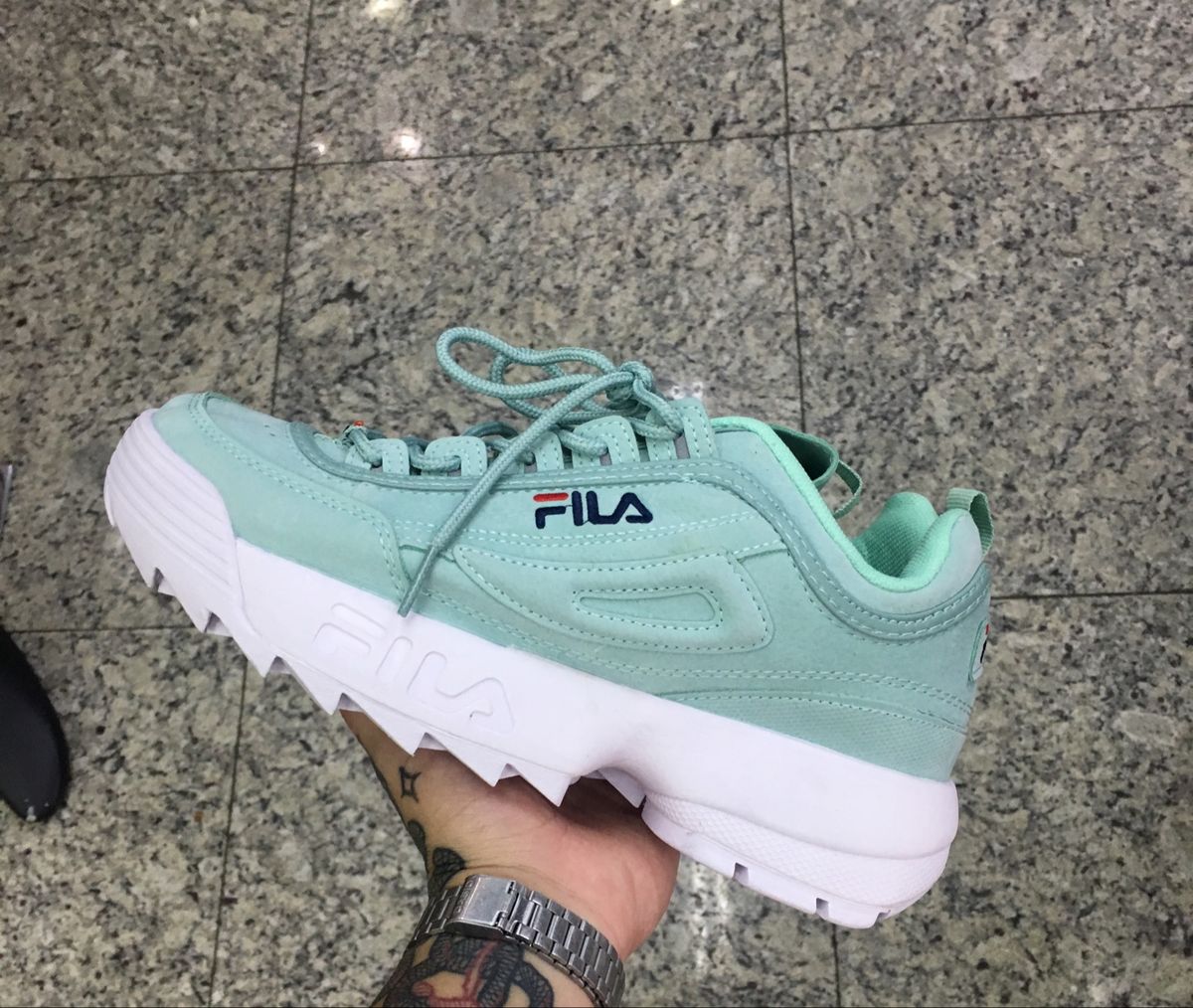 tenis fila feminino verde