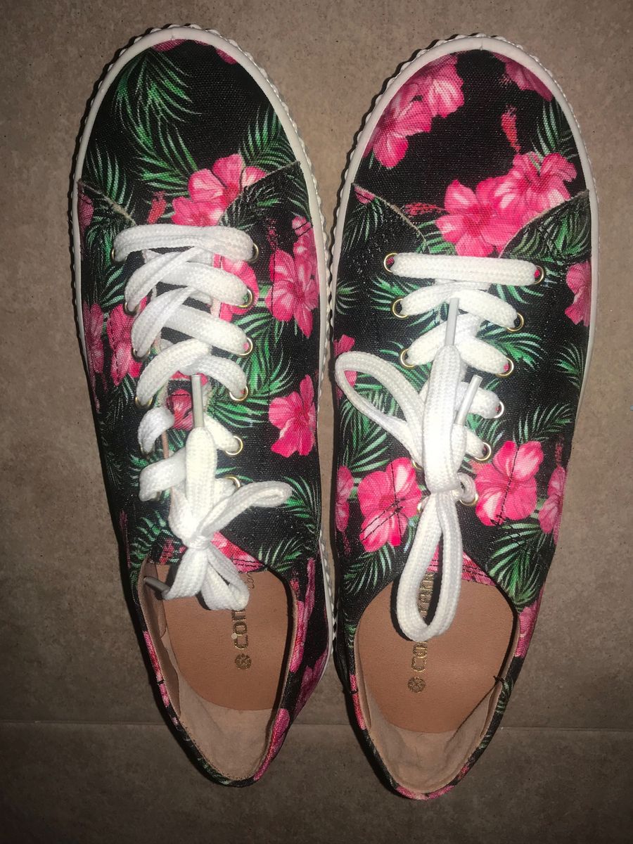 tenis constance florido