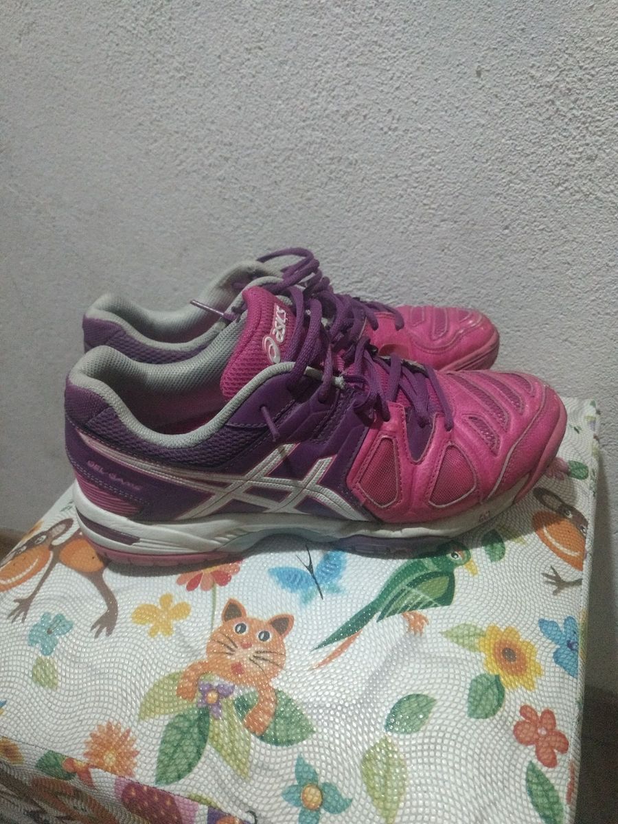 tenis asics para futsal