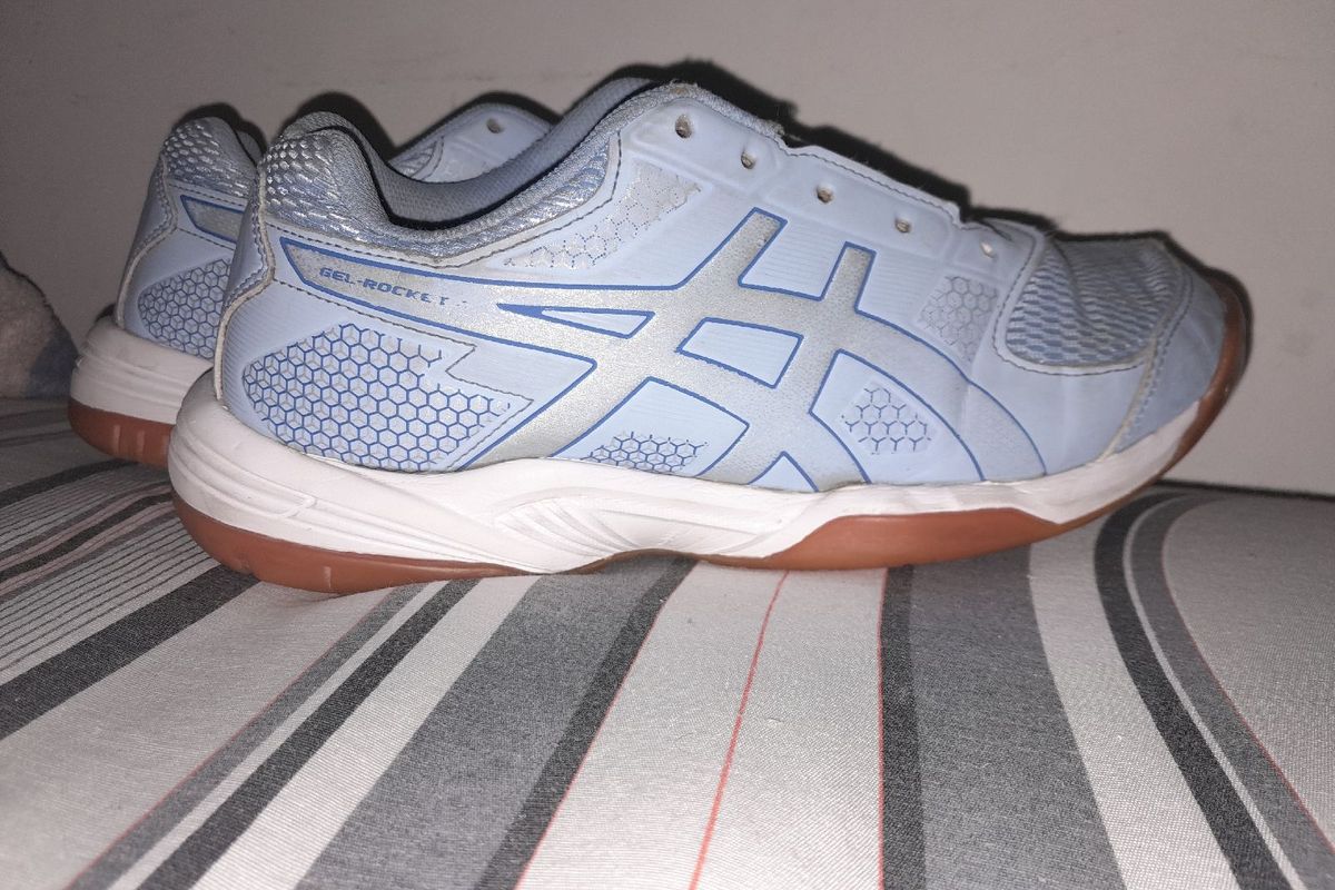 Tenis futsal best sale asics feminino