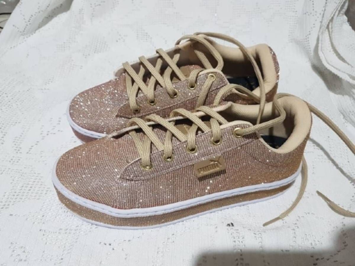 tenis puma dourado com glitter