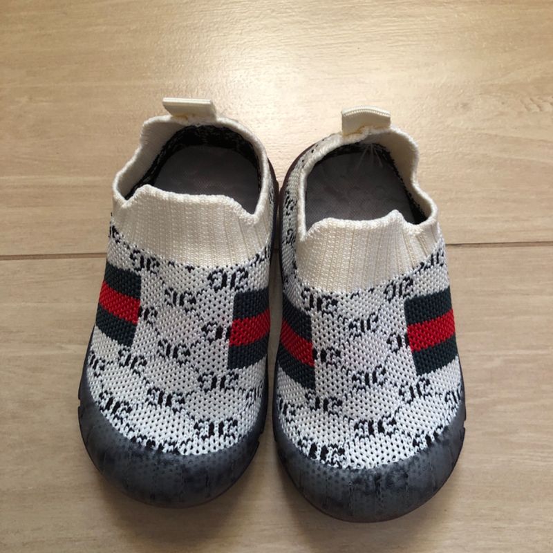 Tenis best sale gucci bebe