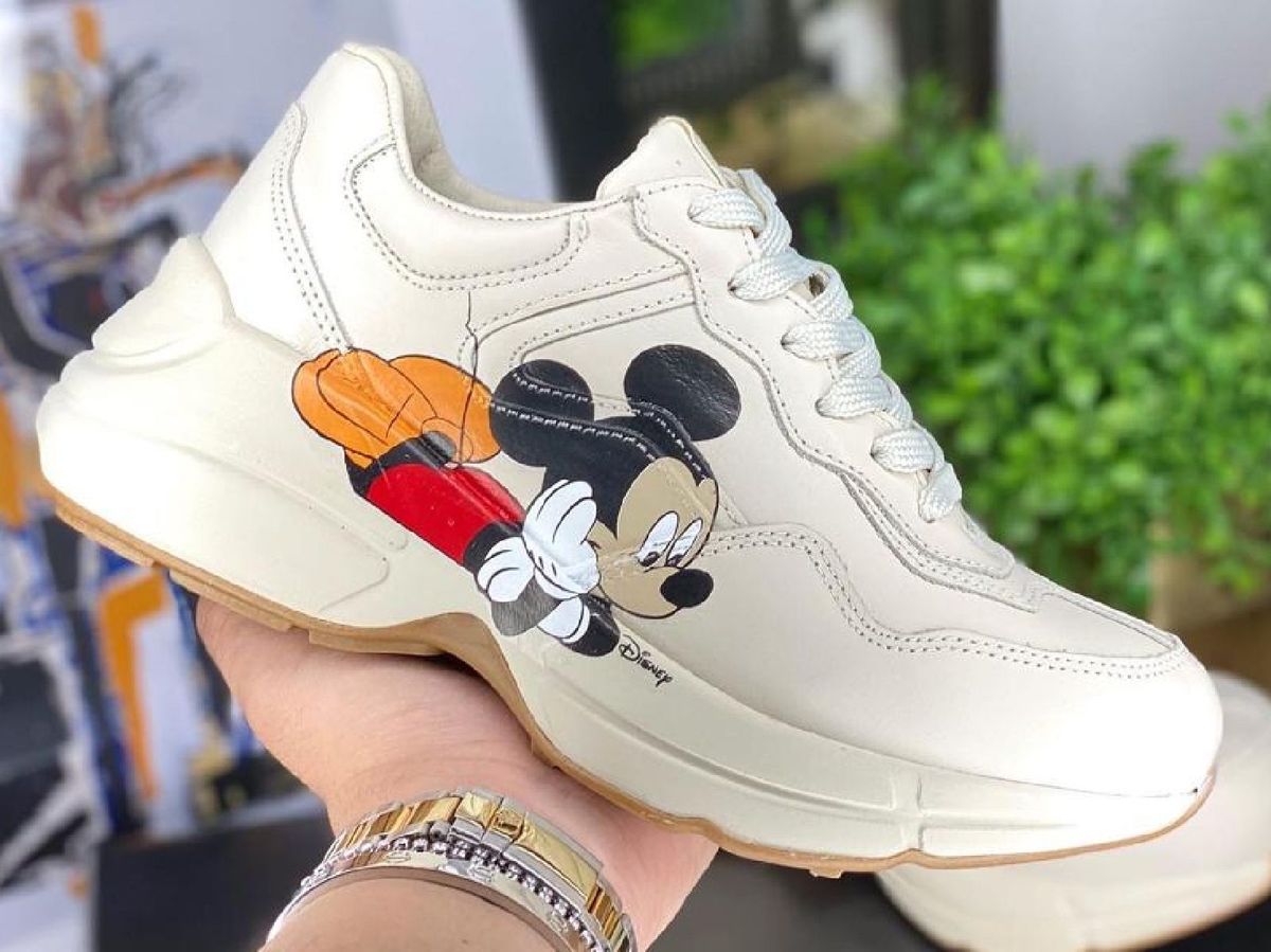 Tenis store mickey feminino