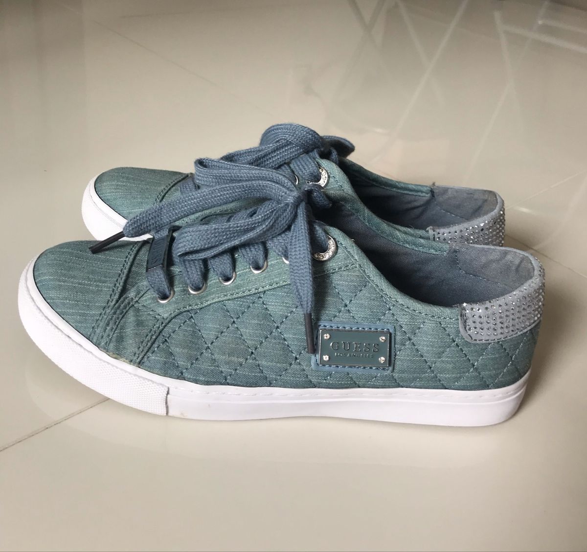 sapatenis guess feminino