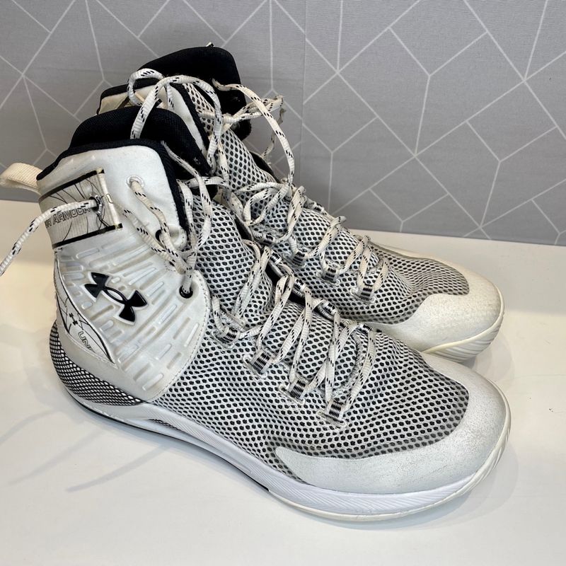 Under armour high top best sale tennis shoes