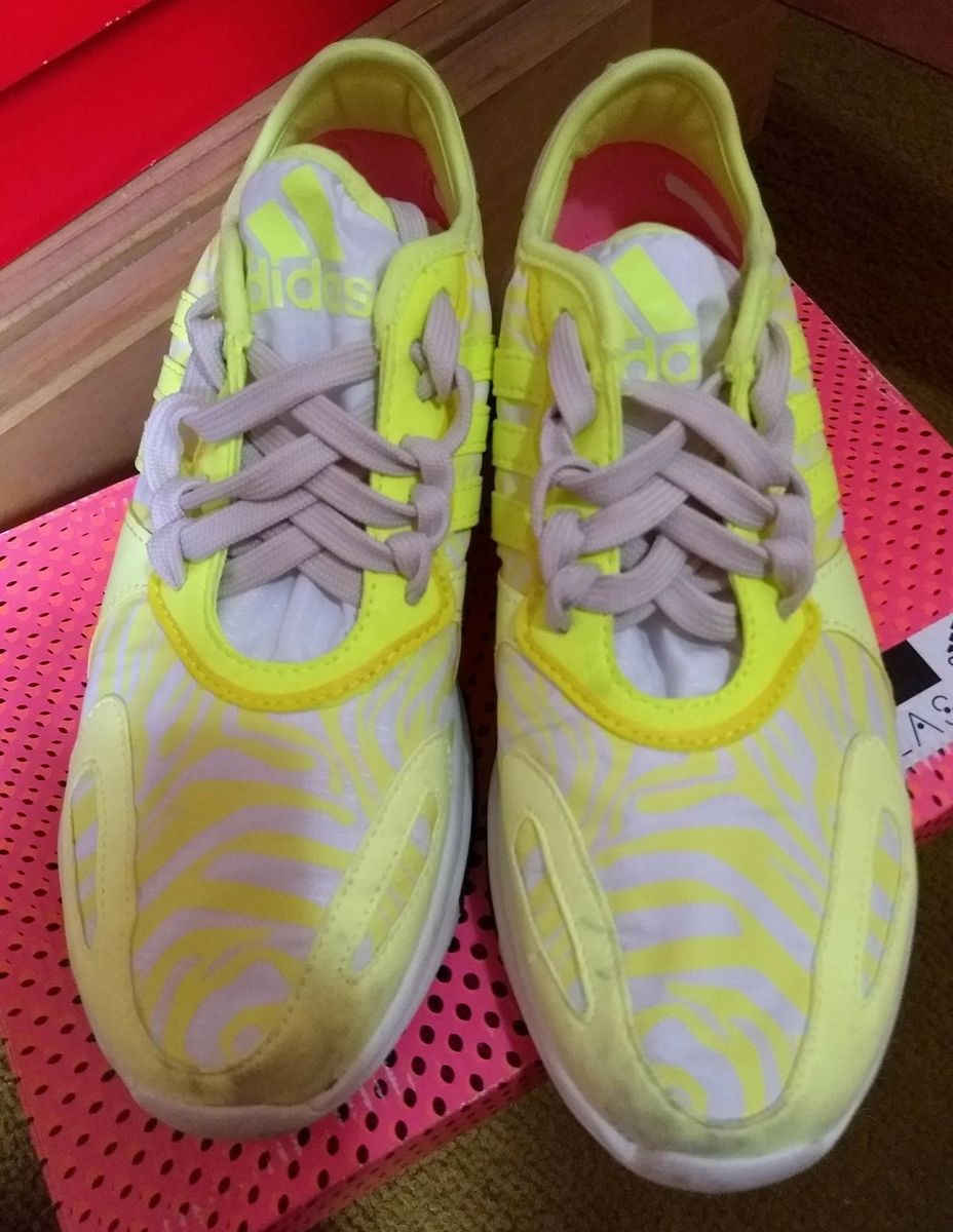 tenis impermeavel feminino adidas