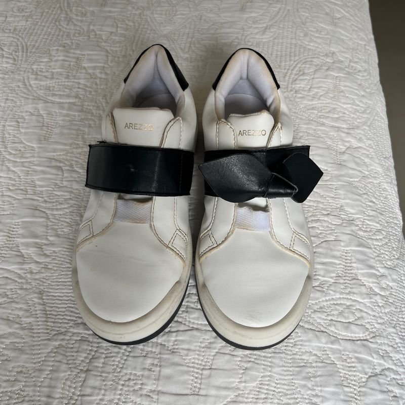 T nis Infantil Feminino Branco com Detalhes em Preto Cal ado